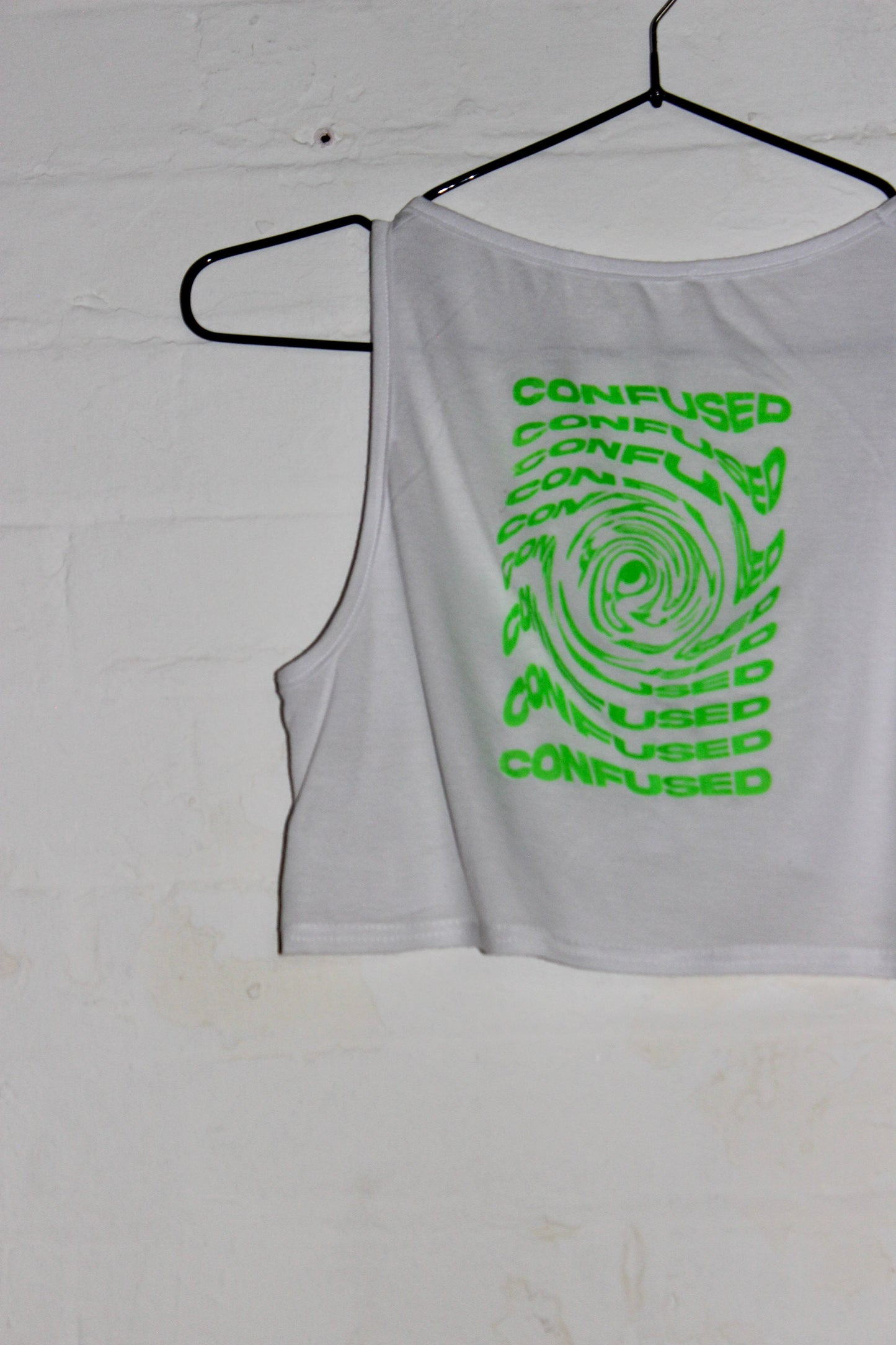 CONFUSED TOP