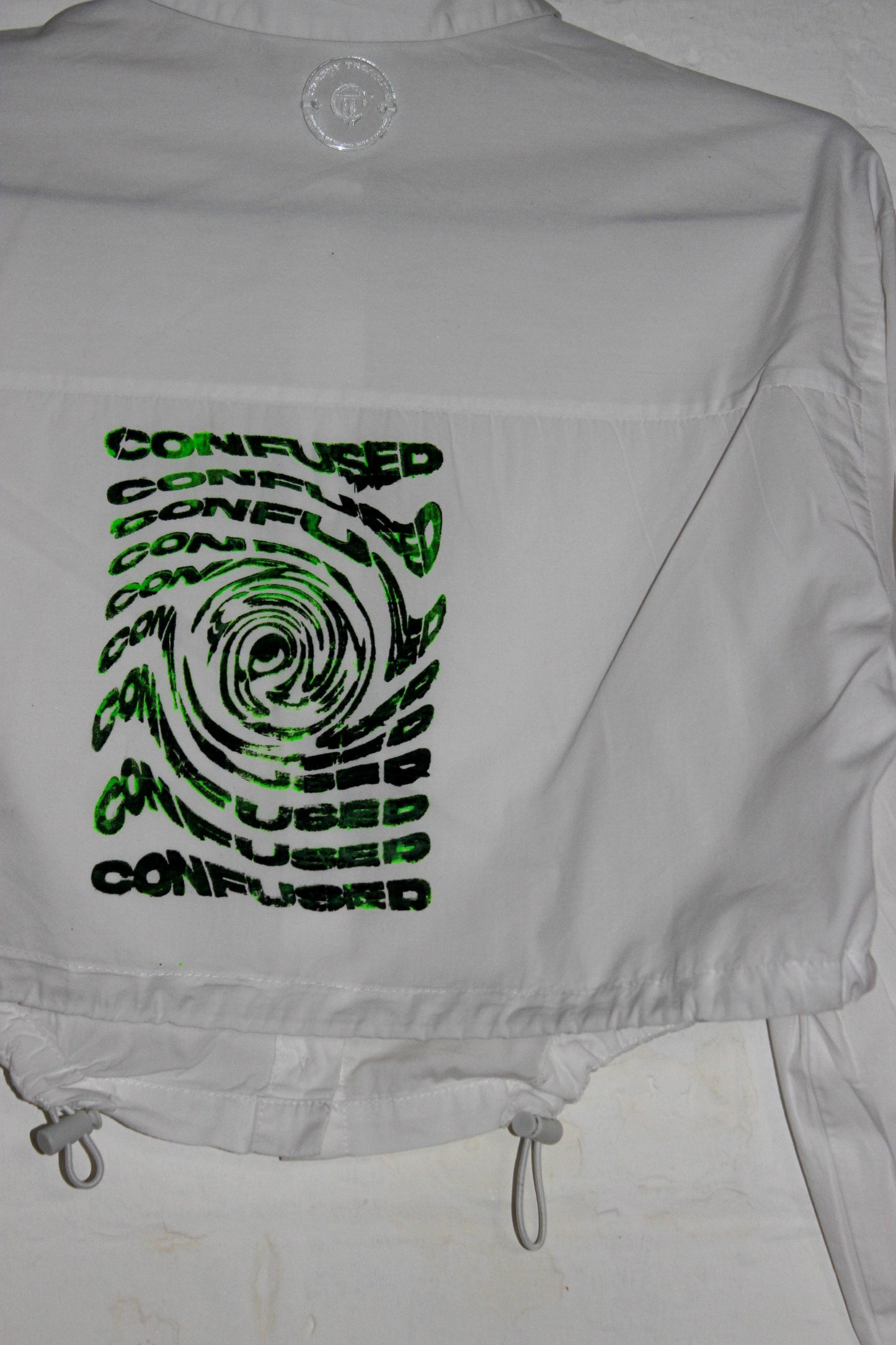 CONFUSED CROP SHIRT