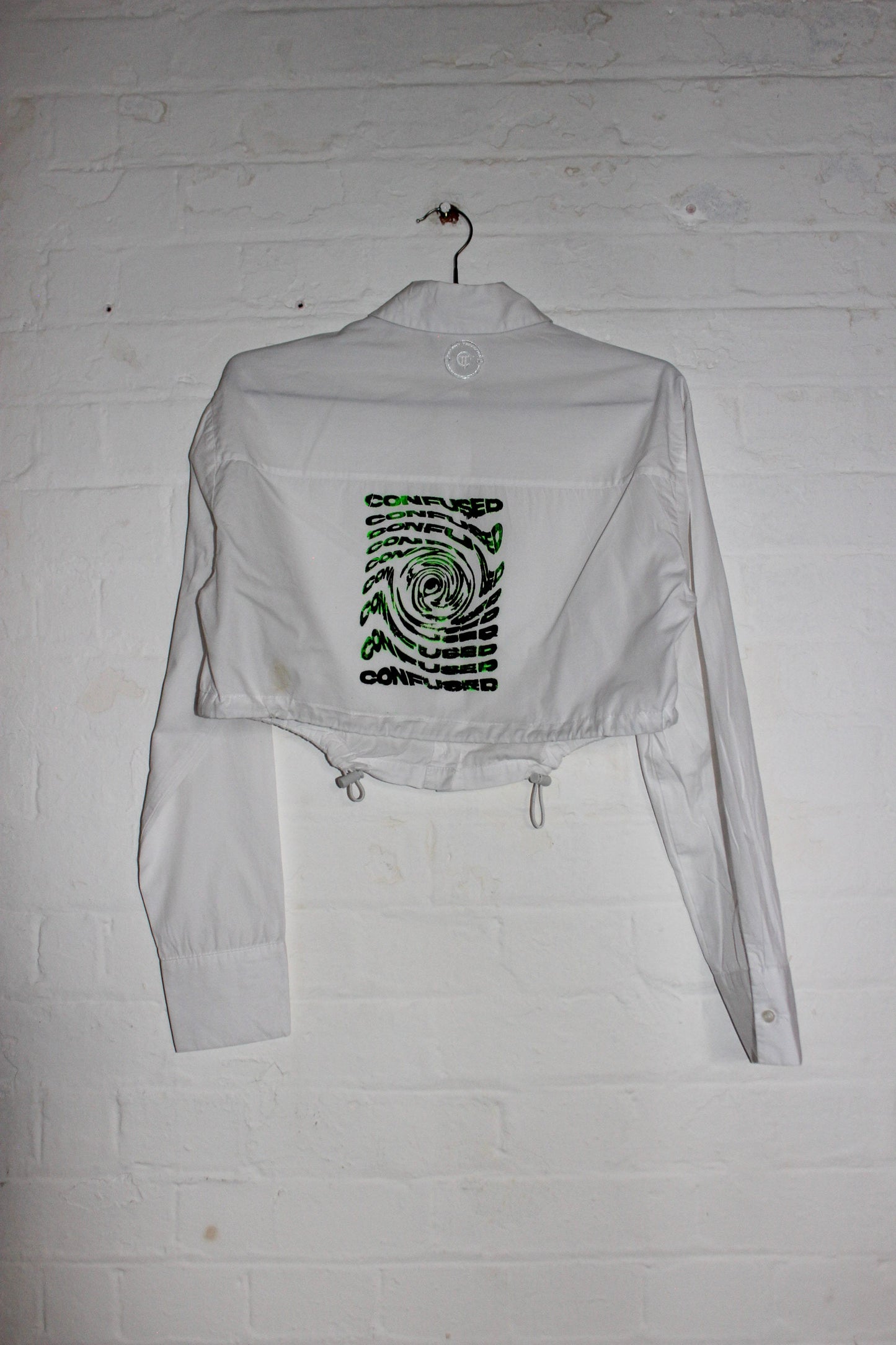 CONFUSED CROP SHIRT
