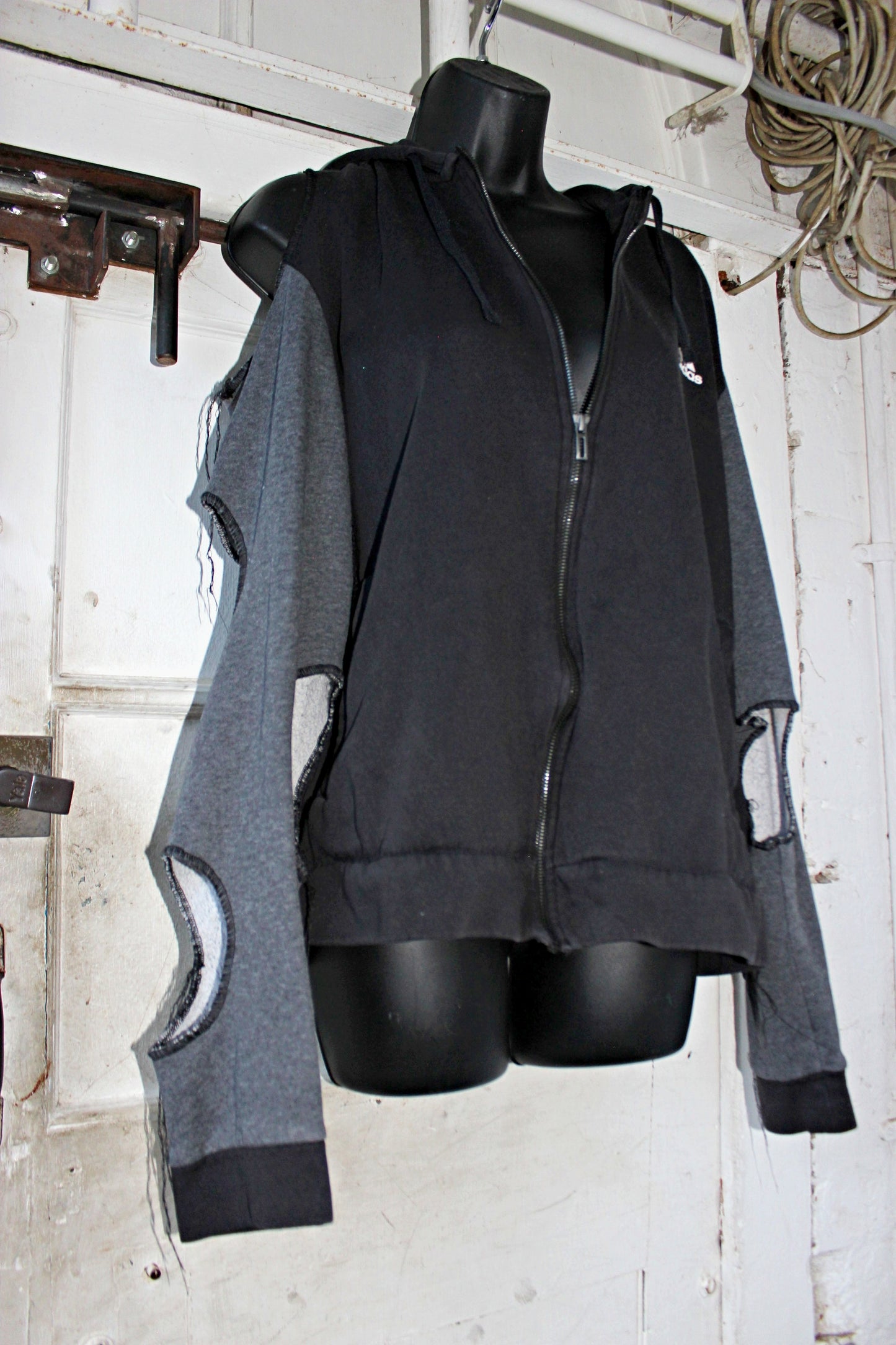 HO(L)E G&B HOODIE ADIDAS